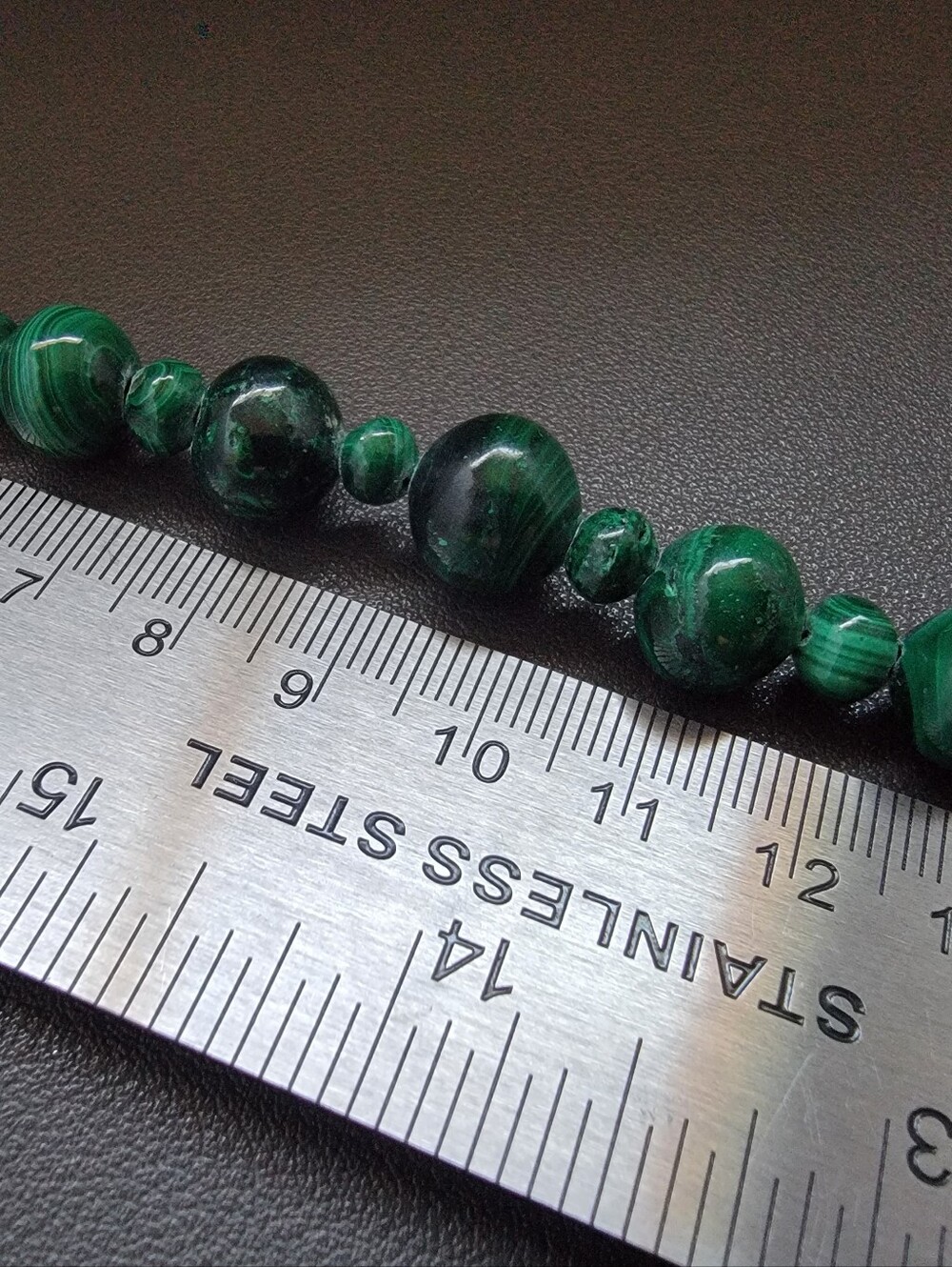 Vintage Genuine Malachite Beaded Bracelet | Graduated Green Stone Beads - Picture 9 of 9